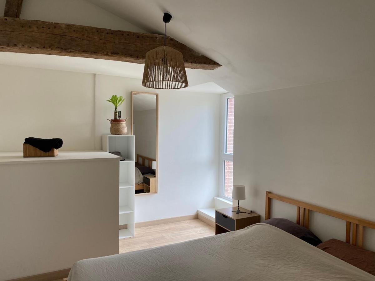 Charmant Appartement Avec Spa Fontenay-le-Comte Exterior foto